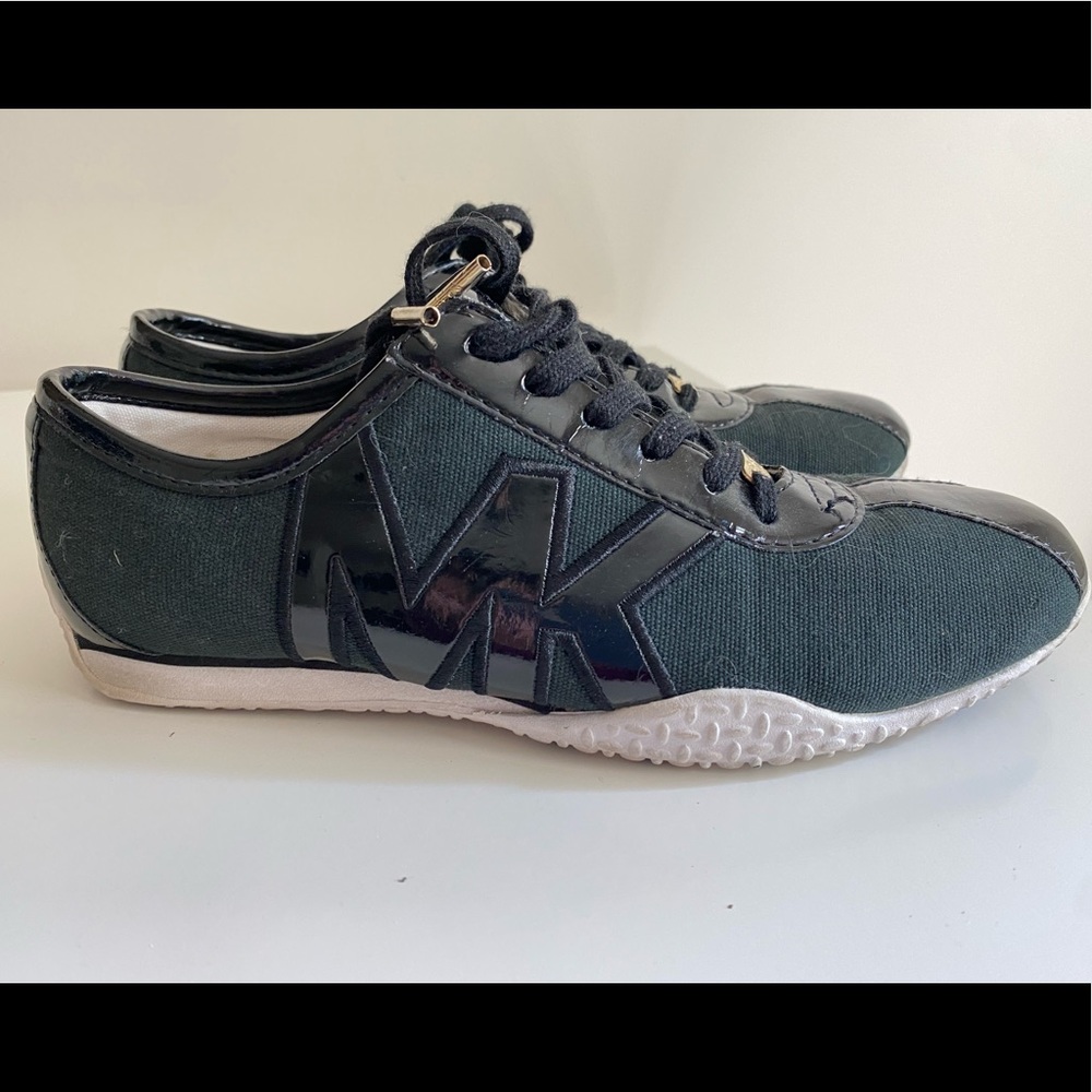 Michael Kors MK Logo Sneaker Size 6